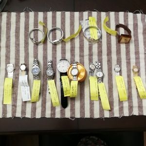 Lot of 14 women's watches - VINTAGE